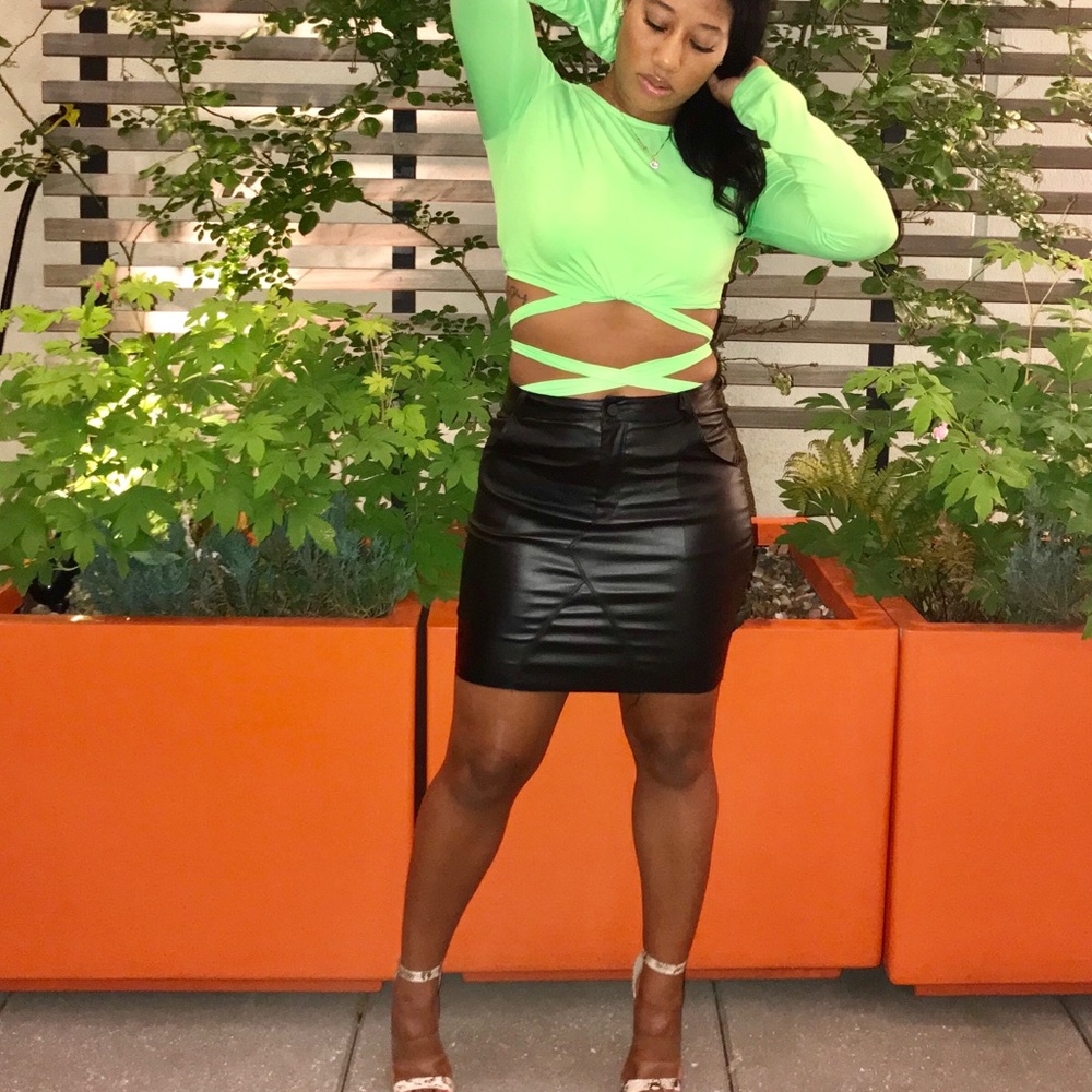 Black leather-like skirt!